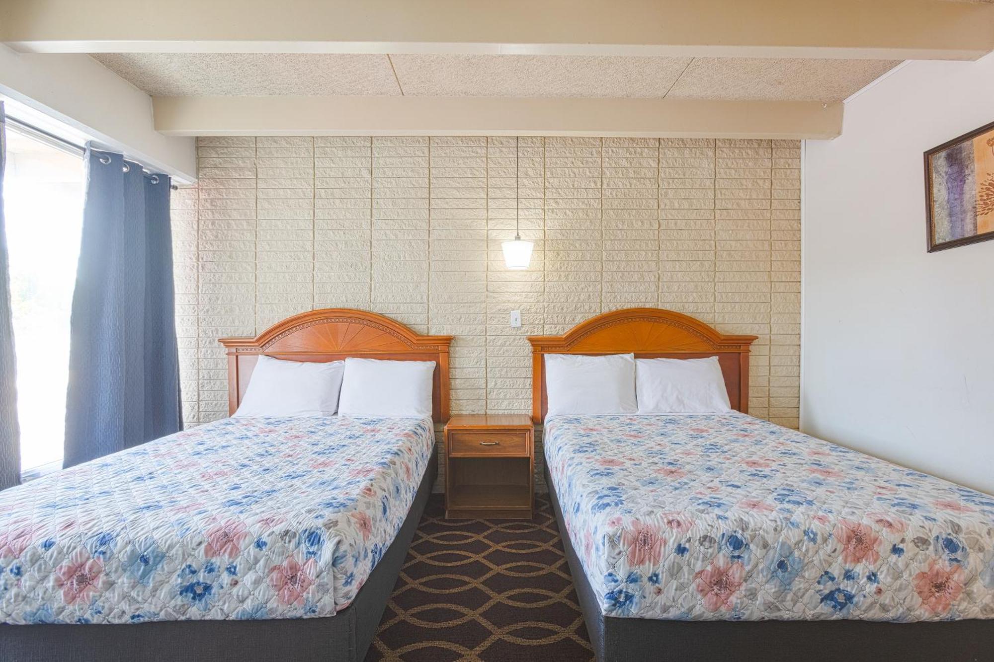 Sonrise Inn Lincoln Hwy By Oyo Breezewood Extérieur photo