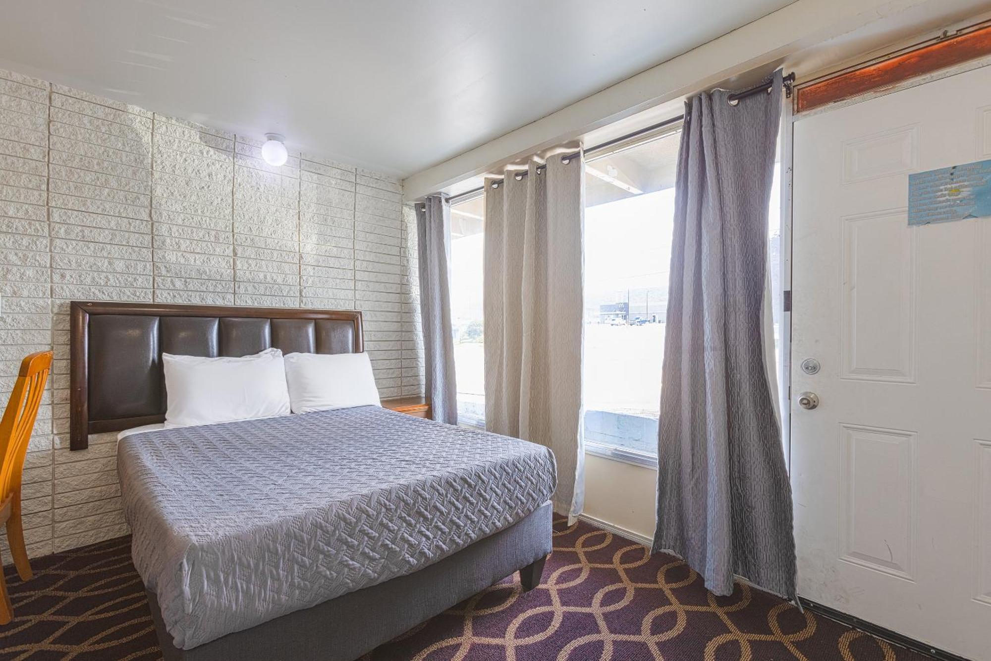 Sonrise Inn Lincoln Hwy By Oyo Breezewood Extérieur photo